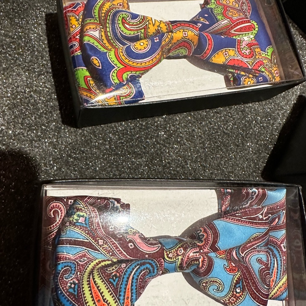 Collection of bowties! - Picture 4 of 4